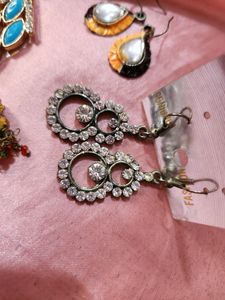 4 Earrings Combo
