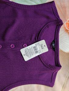 Ribbed Button-Front Sleeveless Top