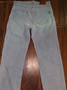 Light Wash Relaxed Fit Jeans