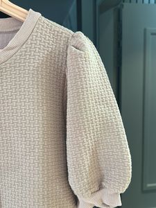 Round Neck Puff Sleeve Sweatshirt Top, Bust- 34/36
