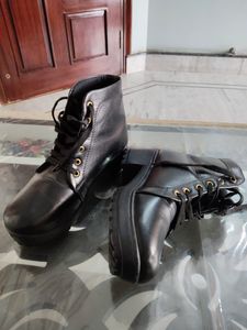 Rindas Boots