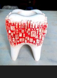 Unique Tooth-Shaped Pen Holder