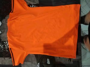 Adidas Tshirt