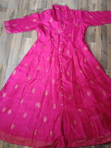 Vibrant Pink Kurta with Gold Print (size 36)