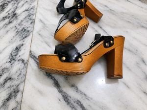 Stylish Black Platform Heels
