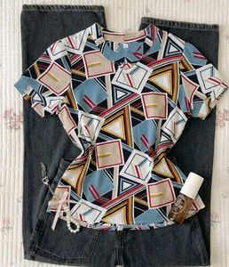 Geometric Print Short Sleeve Top