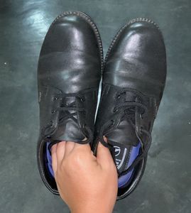 Black school shoe