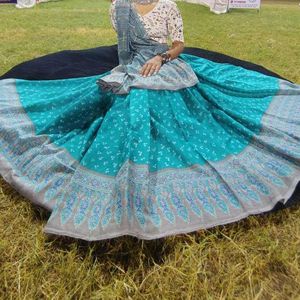 Elegant Teal Saree for Sale 💚
