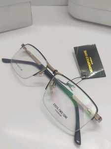 Clearance Sale- Stylish Eyeglasses with Modernity