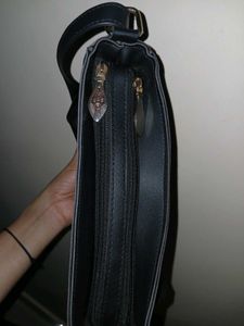 Chic Black Leather Crossbody Bag