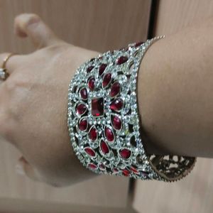 Heavy diamond bracelet