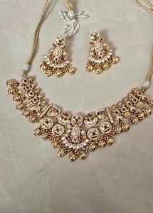 Exquisite Heritage Necklace and Earring Set