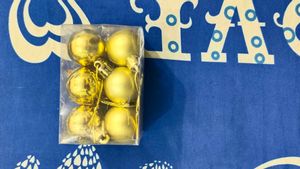 Gold Christmas Ball Ornaments