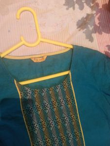 Aurelia Women's Blue Straight Kurta-XS