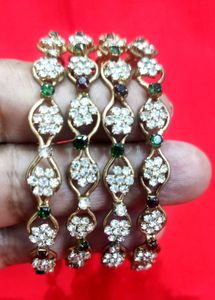 Vintage Gold Tone Floral Bangles - Set of 4