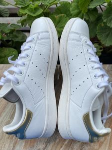 PRICE DROP!!! Adidas Originals Stansmith