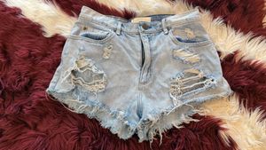 Distressed mini Denim Shorts
