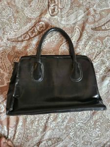 Versatile Black Handbag
