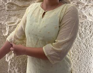 Elegant Yellow Embroidered Kurta