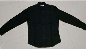 Men's Shirt {{Luxie Line }} Size M