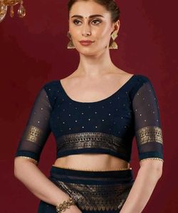 Elegant Black &amp; Gold Saree