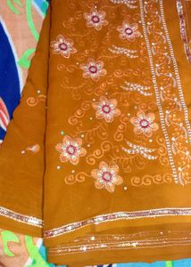 🧡✨ Elegant Mustard Embroidery Saree ✨