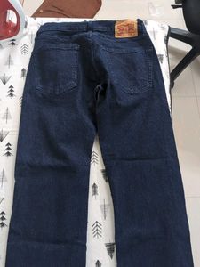 Levi's Dark Wash Denim Jeans(Straight fit jeans)
