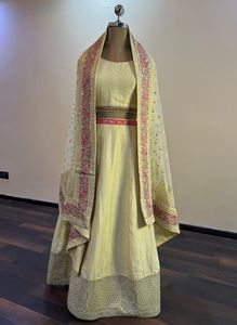 Ivory Lehenga 3 Piece Set (Bust:36)