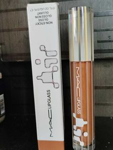 MAC Lipglass - Non-Sticky Lip Gloss