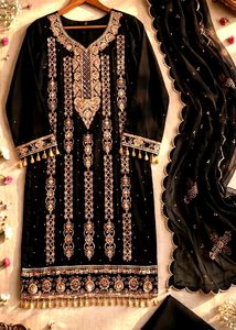 🖤✨heavy Black pakistani suit🌸💕❤️