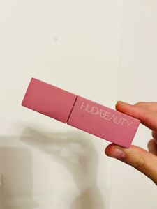Huda Beauty Lip Blush Cream & Cheek Stain