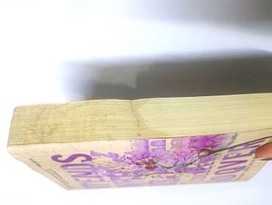 It Ends With Us by Colleen Hoover