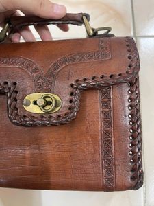 ANTIQUE REAL LEATHER HANDMADE BAG