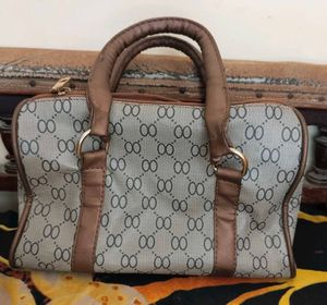 Stylish Designer Handbag of" Mei&amp;ge"
