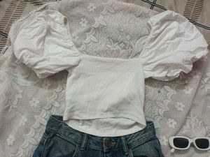 Chic White Puff Sleeve Crop Top