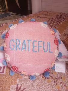 Pink 'Grateful' Floral Round Pillow