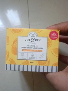 Dot & Key Super Bright Moisturizer