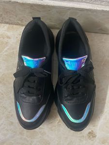 Black Chunky Sneakers with Iridescent Accents