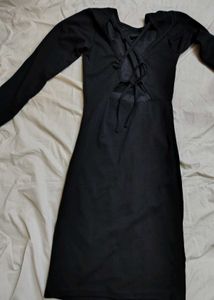 Chic Black Criss-Cross Back Mini Dress