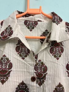 Stylish Sleeveless Kurta
