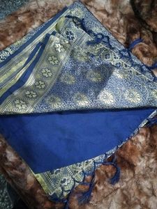 Elegant Navy Blue Banarasi Silk Saree