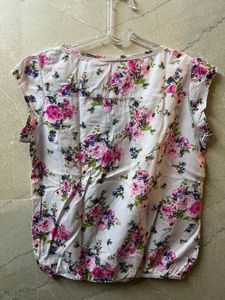 Floral Print Button-Up Blouse