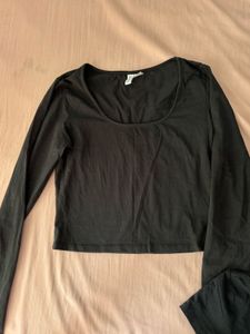 H&amp;M Black Crop Tops Bundle pack of two