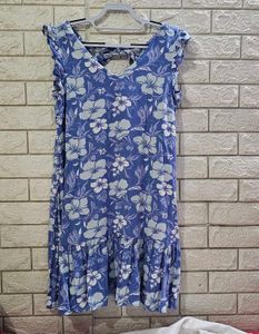 Boulevard Blue Floral Sleeveless Dress