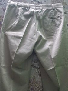 Classic Chino Trousers - Versatile Style