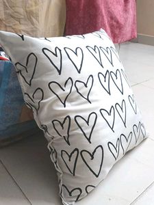 Cute Heart Print Decorative Pillow