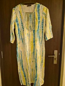 Stylish Tie-Dye Embroidered Kurta Set L