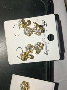 Sparkling Gold Tone Flower Earrings