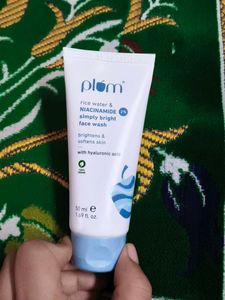 Plum 2% Niacinamide &amp; Rice Water Face Wash 100ml |