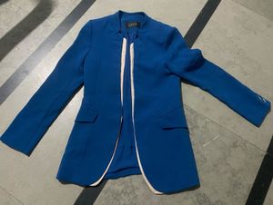Stylish Blue Blazer